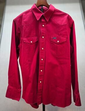 Vintage Wrangle Cowboy Cut Pearl Snap Shirt Red Western Long Tail. USA made. XL